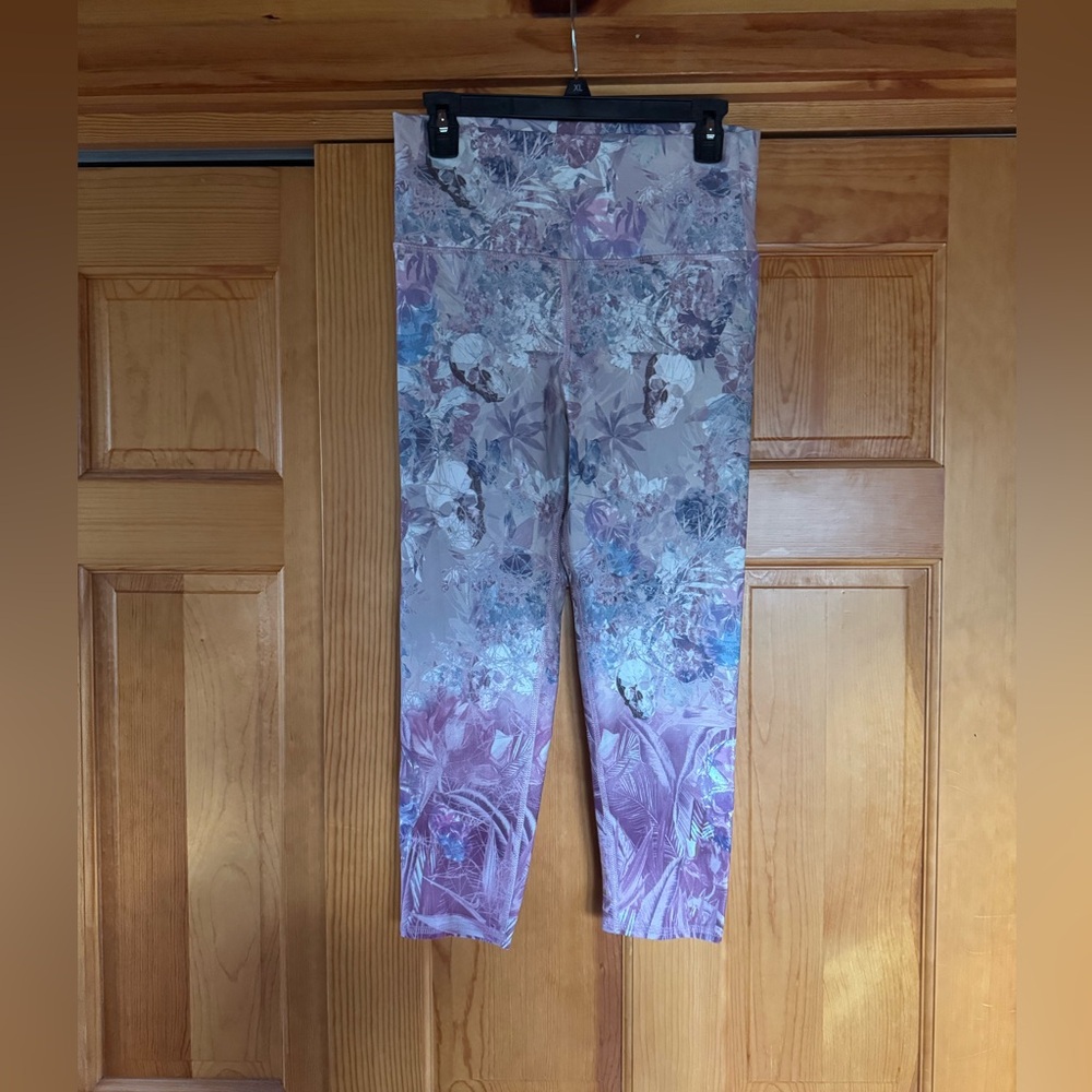 Evolution and Creation Leggings - Floral Skulls